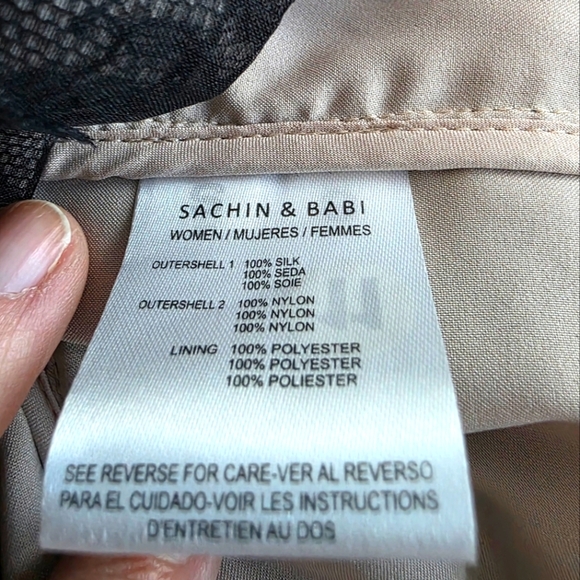 Sachin + Babi Noir Black Floral Lace Cropped Top Size Small - Picture 5 of 6